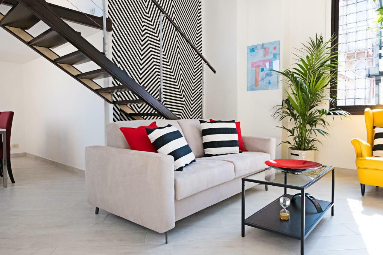 Erida Spanish Steps * Rom